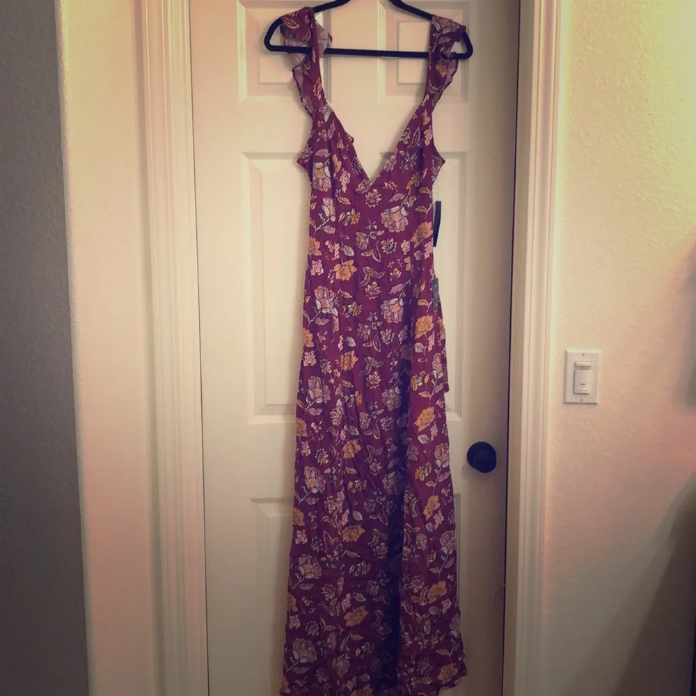 Lulu's Burgundy Floral Maxi Dress - Picture 2 of 5